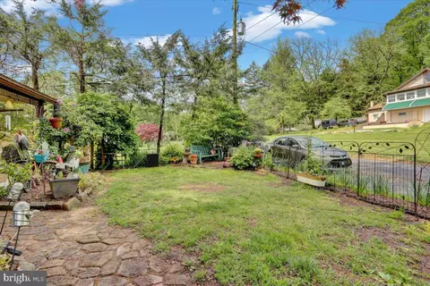 Exterior - 1820 Liggett Ave, Reading, PA 19607 photo 9 of 18