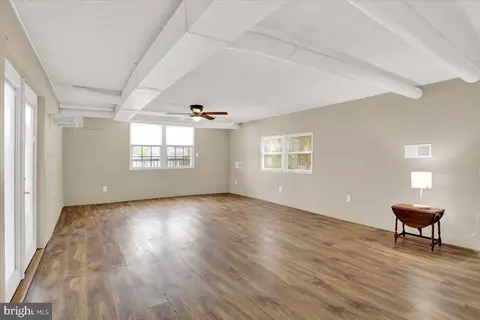 Living - 1820 Liggett Ave, Reading, PA 19607 photo 2 of 3
