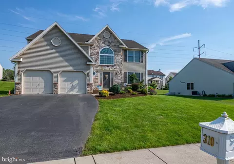 310 Valley Ct, Reading, PA 19608 photo 39