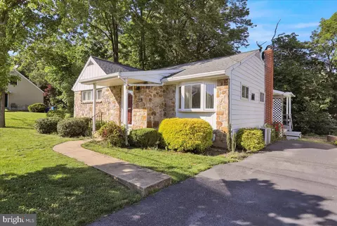2107 Cullum Dr, Reading, PA 19601 photo 3