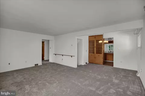 2107 Cullum Dr, Reading, PA 19601 photo 7