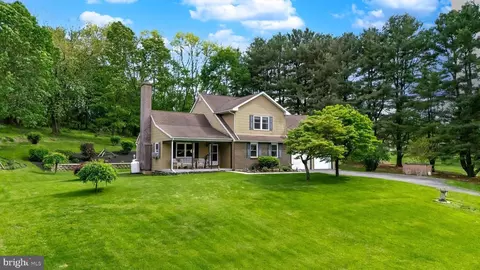 42 Bitting Rd, Alburtis, PA 18011