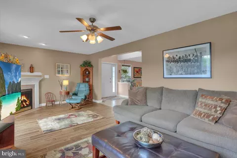 1526 Huron Dr, Reading, PA 19608 photo 10