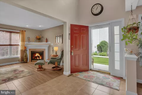1526 Huron Dr, Reading, PA 19608 photo 3