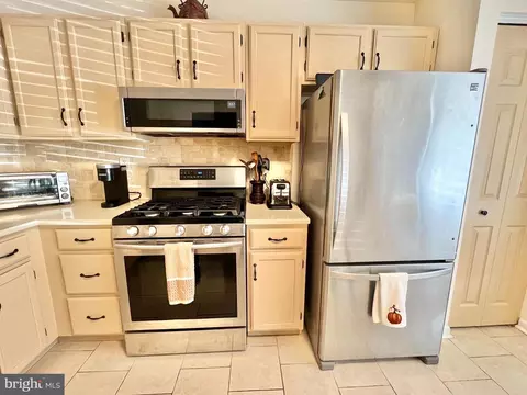 19 Warwick Ct, Reading, PA 19606 photo 10