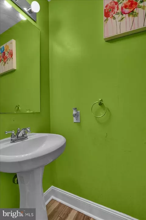 Bath - 69 Calais Dr, Reading, PA 19605 photo 1 of 5