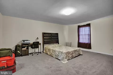 Bedroom - 69 Calais Dr, Reading, PA 19605 photo 4 of 5