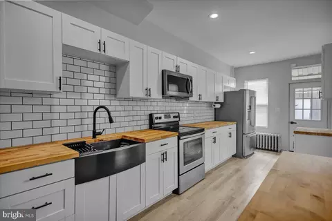 918 Spring St, Reading, PA 19604 photo 11