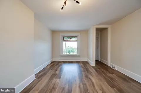 251 N 13th St, Reading, PA 19604