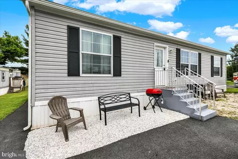 36 Keystone Rd, Reading, PA 19606 photo 2