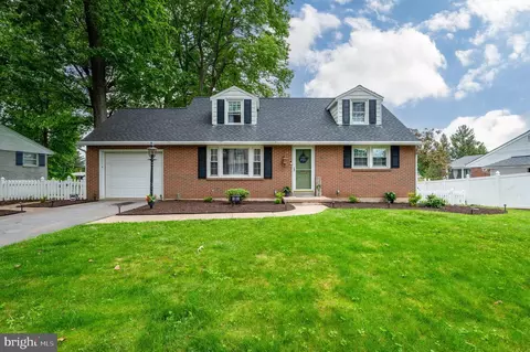 35 Cedarwood Rd, Reading, PA 19610