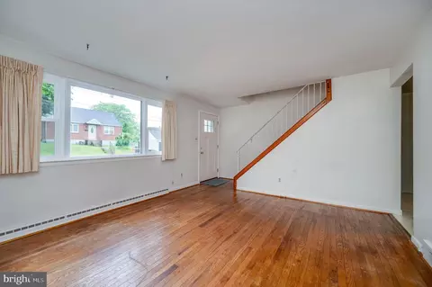 2007 Myrtle St, Reading, PA 19605 photo 6