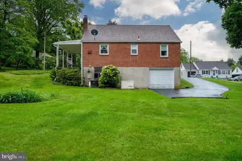 2007 Myrtle St, Reading, PA 19605 photo 28