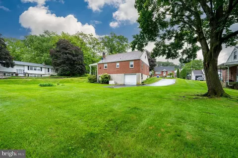 2007 Myrtle St, Reading, PA 19605 photo 25