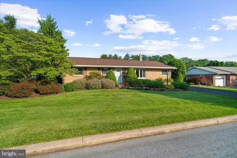 464 E Walnut St, Kutztown, PA 19530