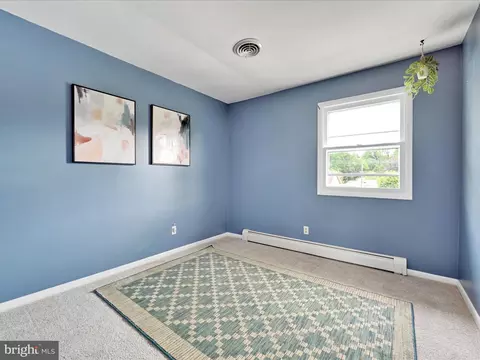 Bedroom - 315 Morrison Rd, Reading, PA 19601 photo 3 of 6
