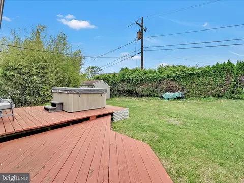 Exterior - 315 Morrison Rd, Reading, PA 19601 photo 4 of 7