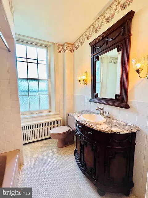 Bath - 3394 State Hill Rd, Reading, PA 19608 photo 4 of 6