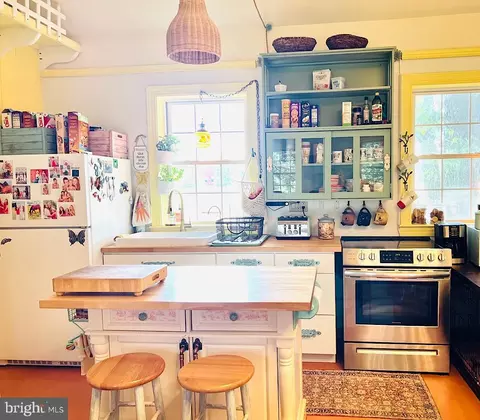Kitchen - 3394 State Hill Rd, Reading, PA 19608 photo 1 of 2