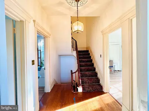 Entry Way - 3394 State Hill Rd, Reading, PA 19608 photo 4 of 11