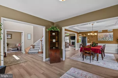 Entry Way - 58 Pacific Ave, Reading, PA 19608 photo 6 of 9