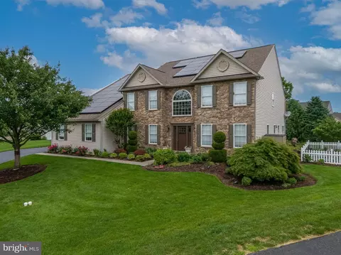 Exterior - 58 Pacific Ave, Reading, PA 19608 photo 13 of 14