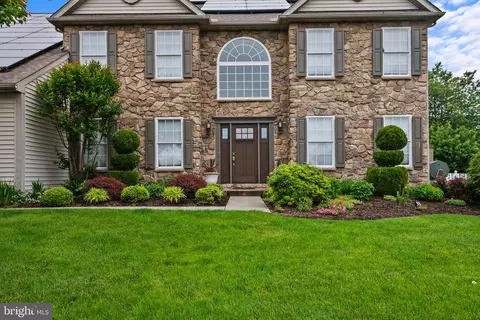 Exterior - 58 Pacific Ave, Reading, PA 19608 photo 14 of 14