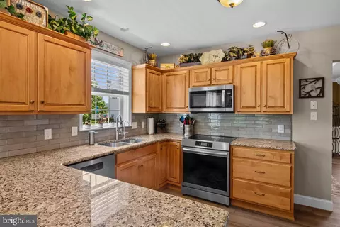 Kitchen - 58 Pacific Ave, Reading, PA 19608 photo 4 of 7