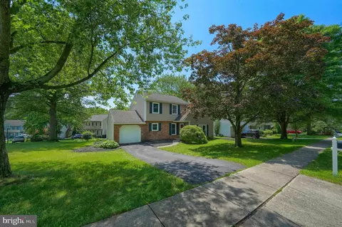 4684 Pheasant Run, Reading, PA 19606 photo 2