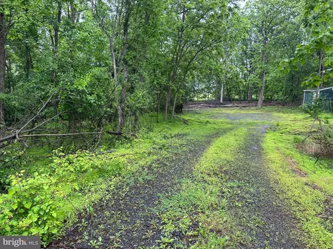 2518 Irish Creek Rd, Mohrsville, PA 19541