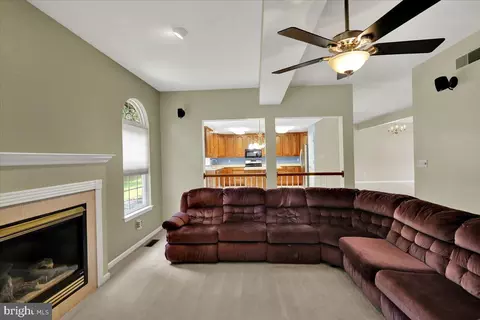 203 Barrington Dr, Reading, PA 19607 photo 15