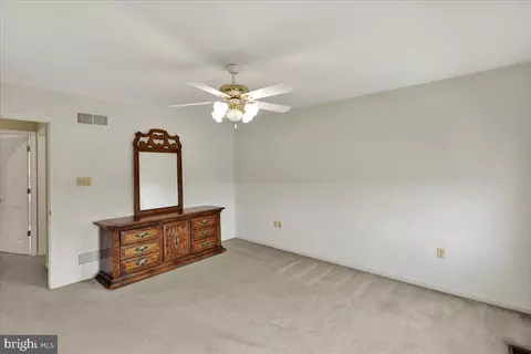 203 Barrington Dr, Reading, PA 19607 photo 33