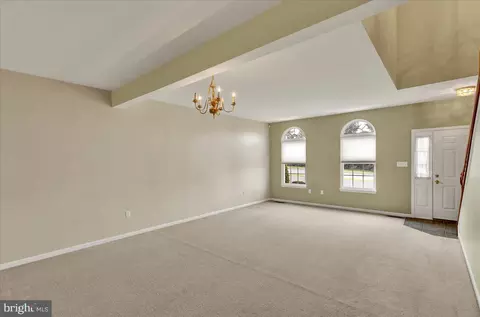203 Barrington Dr, Reading, PA 19607 photo 6