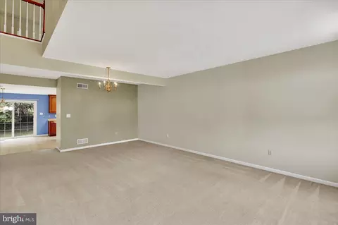 203 Barrington Dr, Reading, PA 19607 photo 5