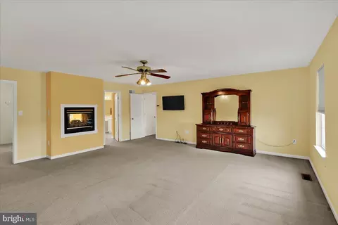 203 Barrington Dr, Reading, PA 19607 photo 23