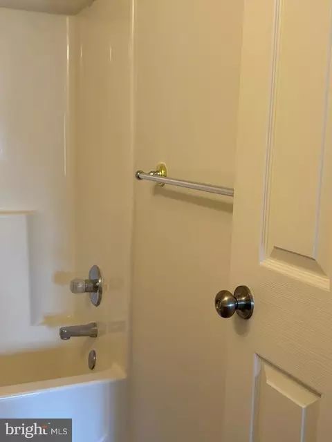Bath - 348 Sioux Ct, Sinking Spring, PA 19608 photo 2 of 3