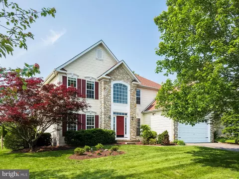 901 Bramblewood, Douglassville, PA 19518