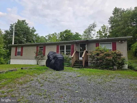76 Powerline Rd, Boyertown, PA 19512