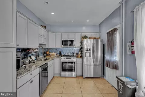 526 Windsor St, Reading, PA 19601 photo 7