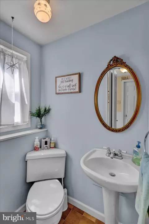 Bath - 3012 Octagon Ave, Reading, PA 19608 photo 2 of 2