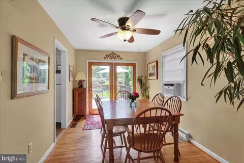 Dining - 3012 Octagon Ave, Reading, PA 19608 photo 1 of 1