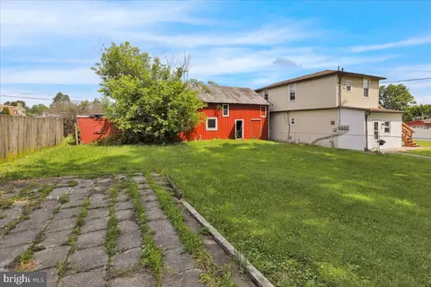 Exterior - 937 Fern Ave, Reading, PA 19607 photo 4 of 5