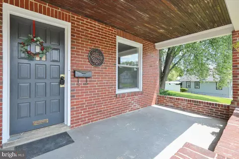 Exterior - 937 Fern Ave, Reading, PA 19607 photo 1 of 5