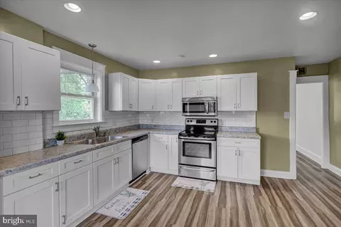 Kitchen - 937 Fern Ave, Reading, PA 19607 photo 1 of 1