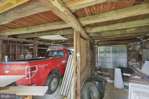 Entry Way - 937 Fern Ave, Reading, PA 19607 photo 10 of 10