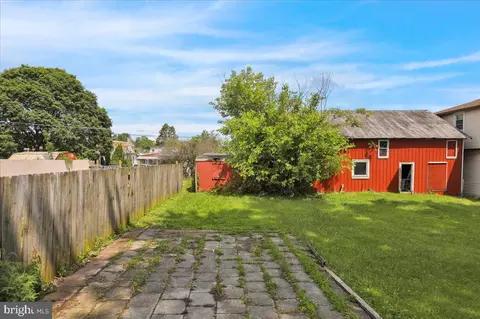 Exterior - 937 Fern Ave, Reading, PA 19607 photo 3 of 5