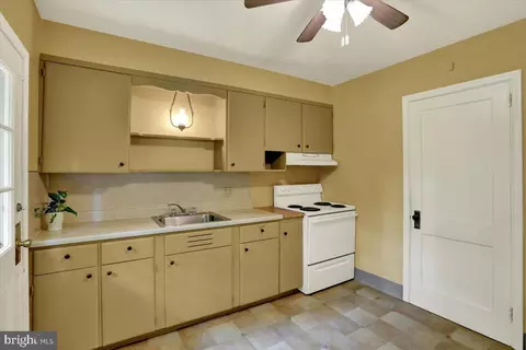 702 State St, Reading, PA 19607 photo 13