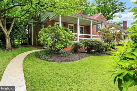 702 State St, Reading, PA 19607 photo 4