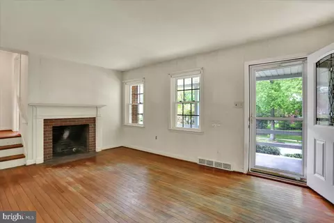 702 State St, Reading, PA 19607 photo 7