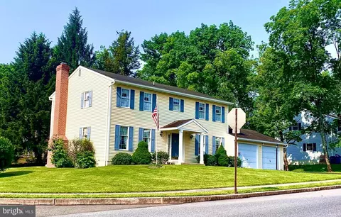 208 Russell Ave, Douglassville, PA 19518